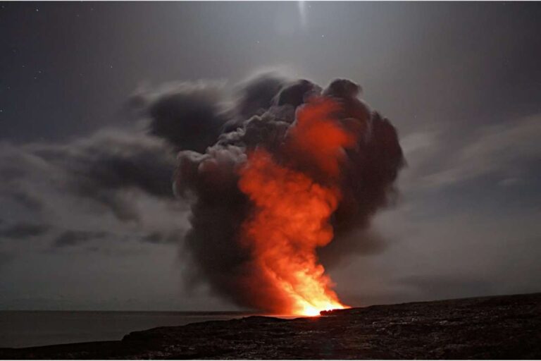 iceland volcano eruption